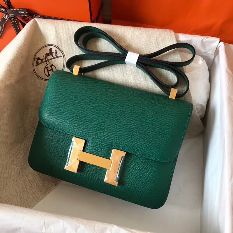 Hermes Constance 24cm Shoulder Bag In Vert Emeraude Epsom Leather